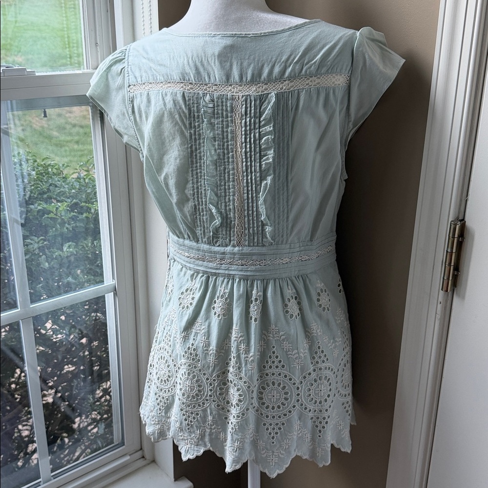 Floreat Sky Blue Top - Picture 4 of 13